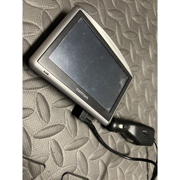 TomTom One XL 4S00.008 GPS Bluetooth Navigator Touch‎ Screen 4.3" Maps Tom Tom - Picture 2 of 10
